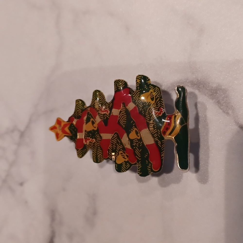 $4 Add-on Flashing Christmas Tree Pin - Magnetic Back